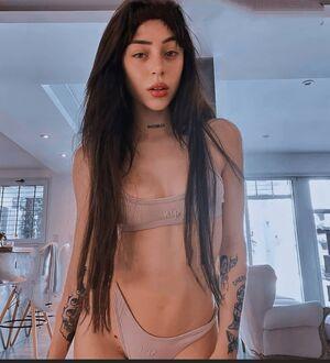 Nicki Nicole photo 8