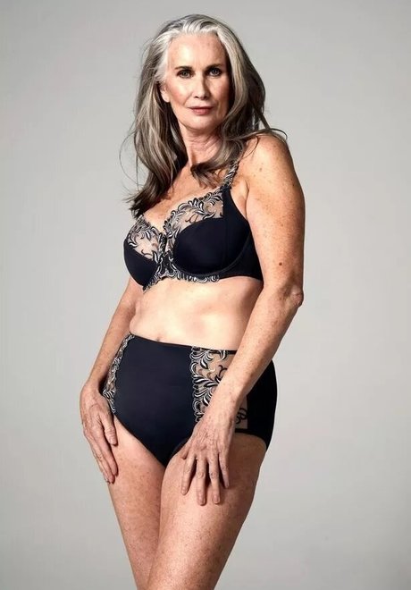 Nicola Griffin photo 4
