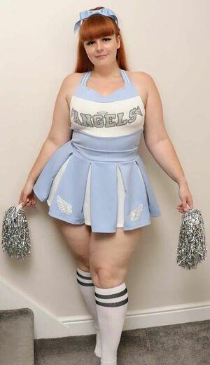 Nicole Herring photo 8