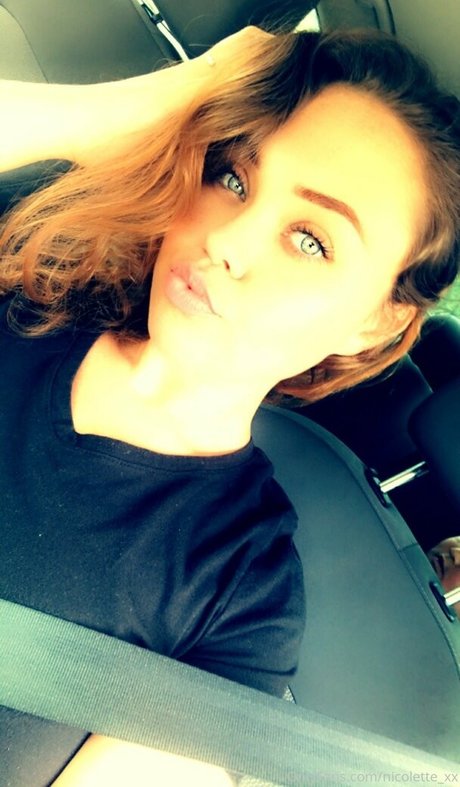 Nicolette_xx photo 11