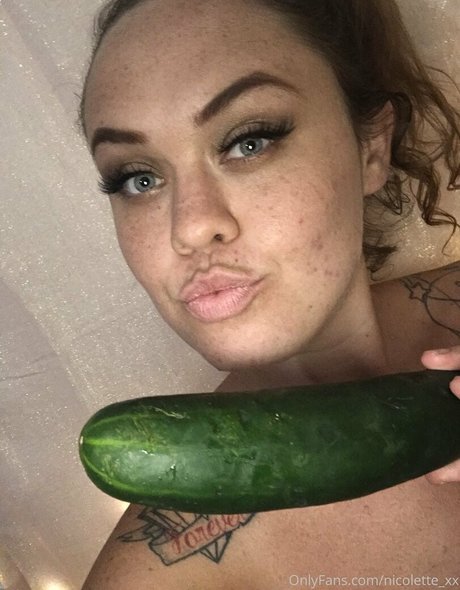 Nicolette_xx photo 17