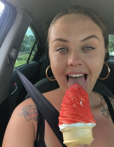 Nicolette_xx photo 21