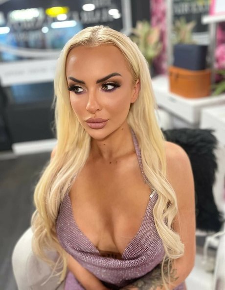 Nikita Reign photo 28