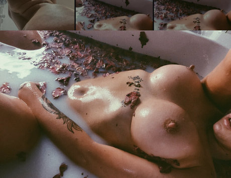 Nikita Reign photo 41