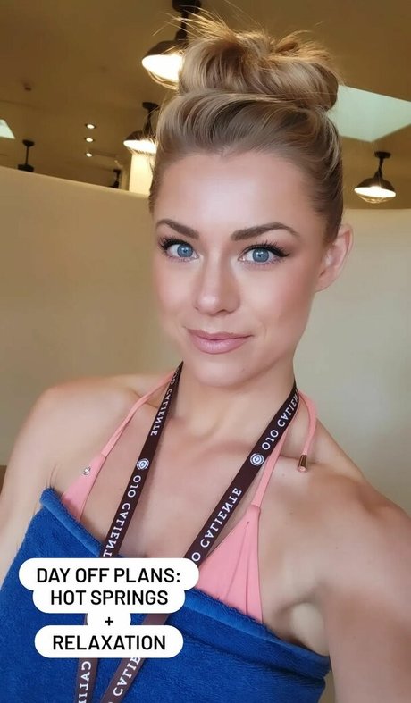 Nikki Leigh photo 18