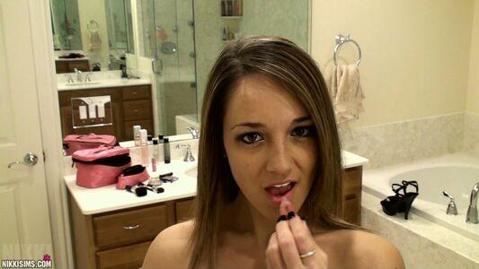 Nikki Sims photo 1027