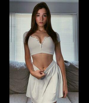Nikki Woods photo 45