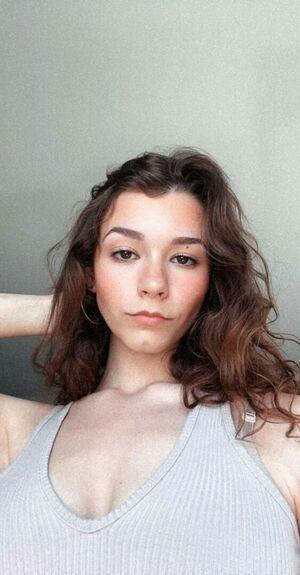 Nikki Woods photo 52