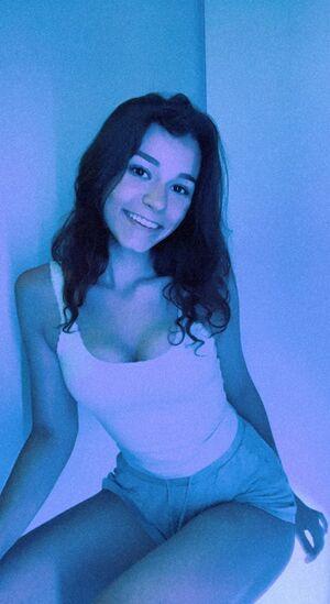 Nikki Woods photo 60