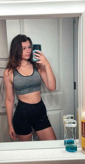 Nikki Woods photo 66