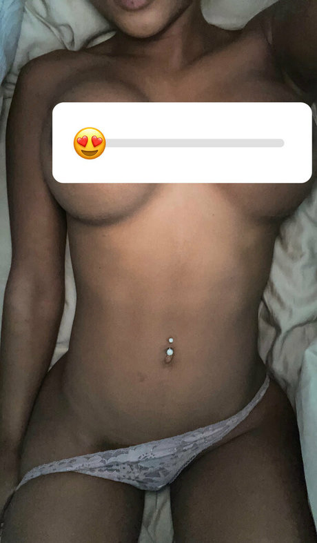 Ninadoesitall photo 19