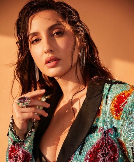Nora Fatehi photo 11