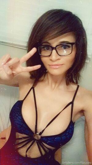 NPCZoey photo 81