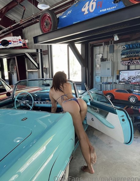 Oana Gregory photo 71