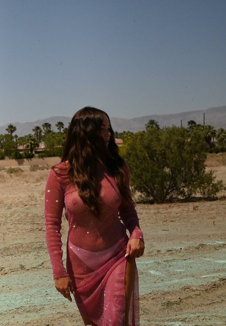 Oana Gregory photo 117