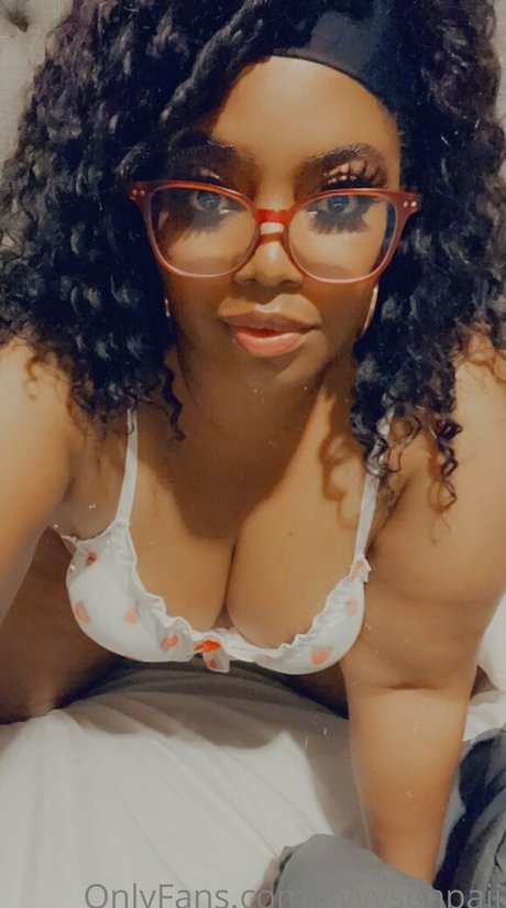 Obeygoddesslivvy photo 17