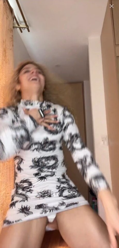 Official_miel photo 7