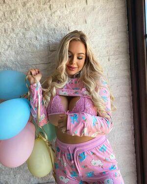 officialamandabreden photo 129