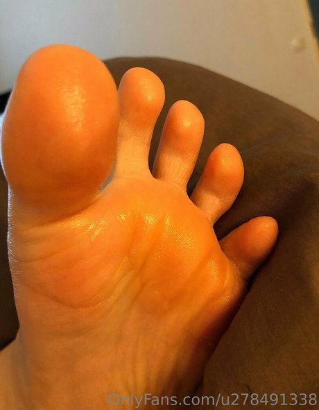 Officialfeetforfun photo 5