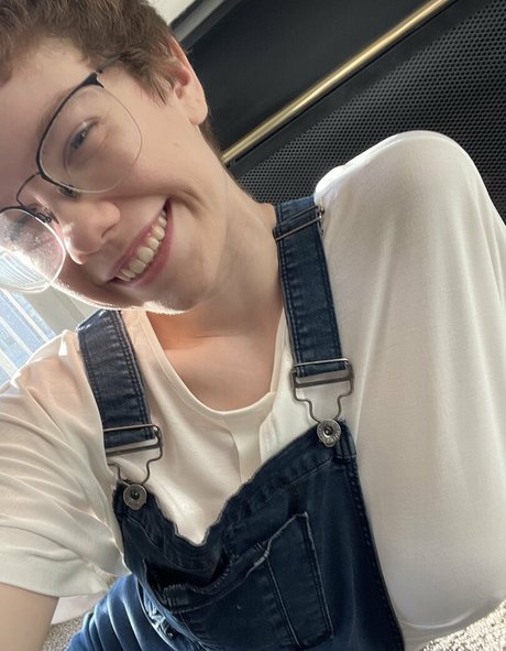 Officialmorganrae photo 124