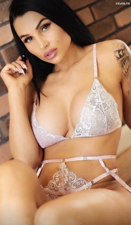 Oksana Alma photo 3