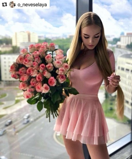Oksana Neveselaya photo 14