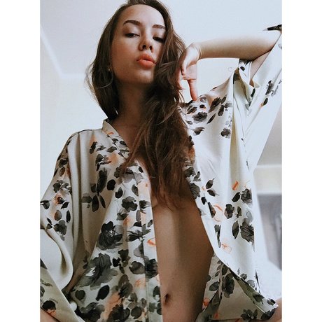 Natasha Roik photo 256