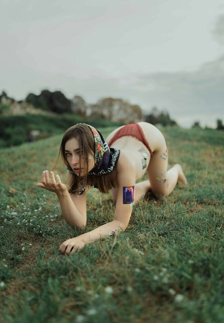 Olia Malyuchenko photo 12