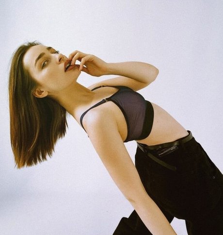 Olia Malyuchenko photo 20
