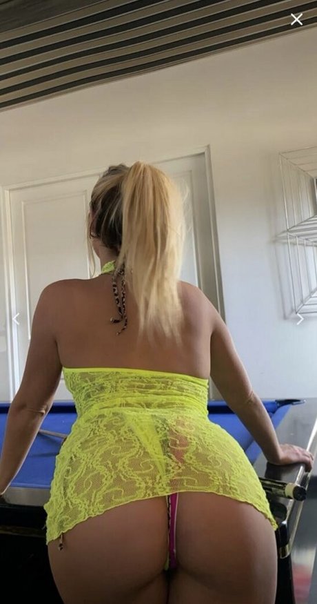 Olivia Anzivine photo 3