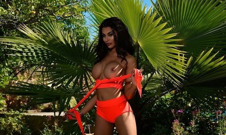 Olivia Berzinc photo 127