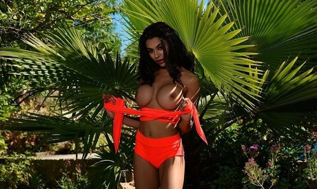 Olivia Berzinc photo 128