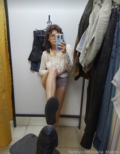 Olivia_Blakes photo 1