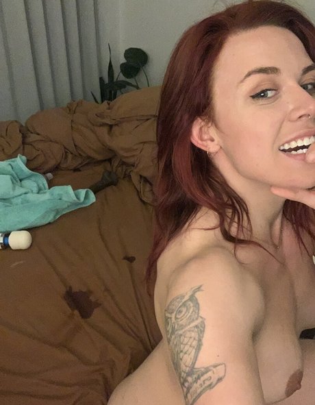 Olivia Hale photo 74