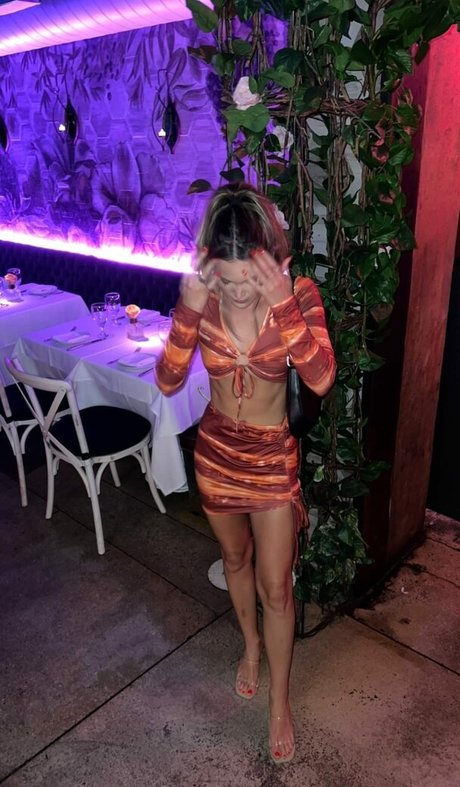 Olivia Holt photo 40