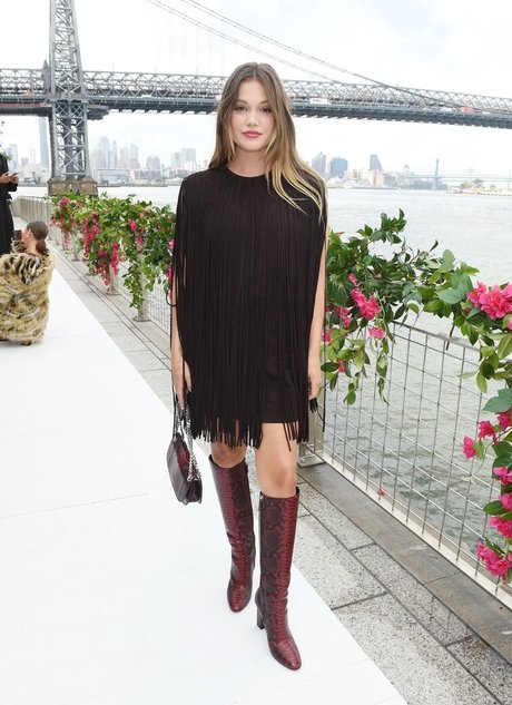 Olivia Holt photo 106