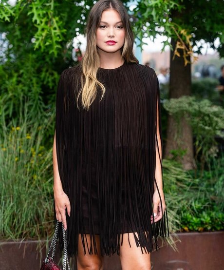 Olivia Holt photo 111