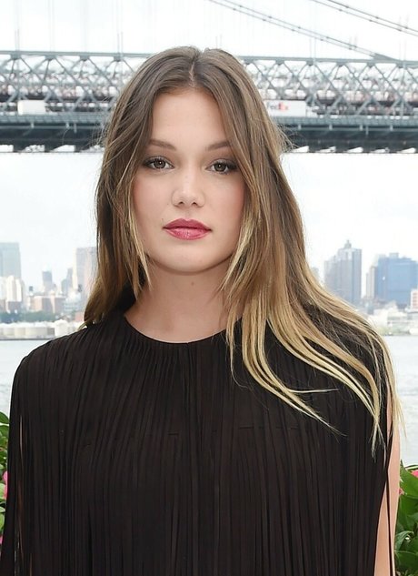 Olivia Holt photo 112