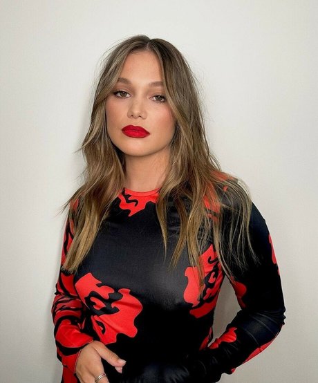 Olivia Holt photo 132
