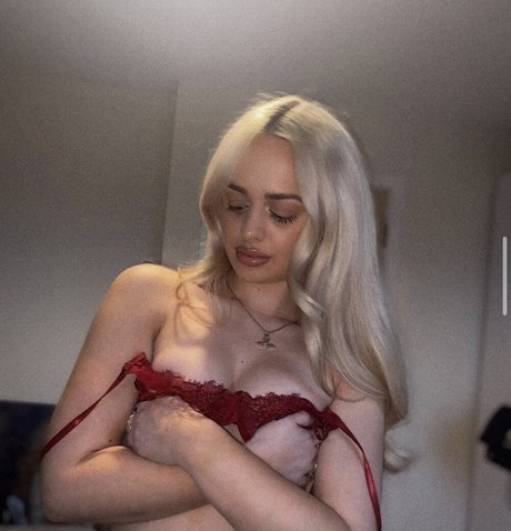 Olivia Lee photo 29