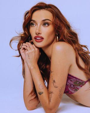Olivia OBrien photo 9