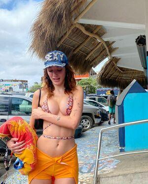 Olivia OBrien photo 36