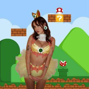 Olivia OBrien photo 97