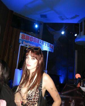 Olivia OBrien photo 164