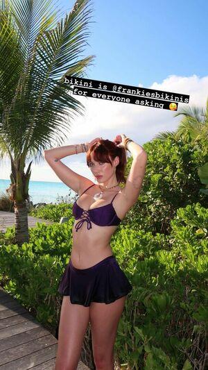 Olivia OBrien photo 182