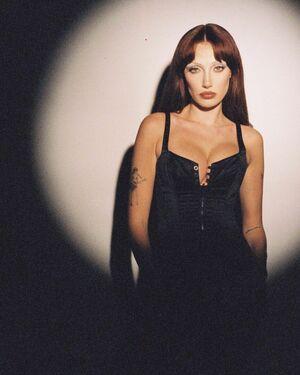 Olivia OBrien photo 323