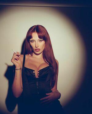 Olivia OBrien photo 331