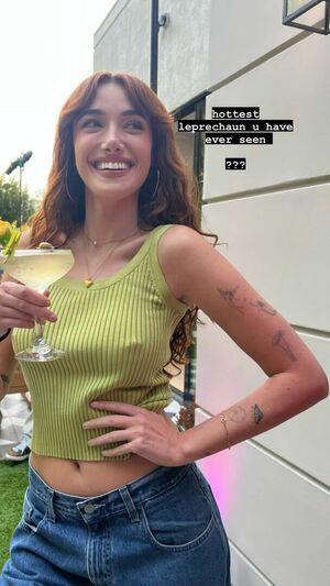 Olivia OBrien photo 334