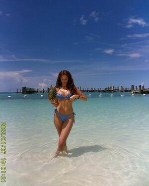 Olivia OBrien photo 360