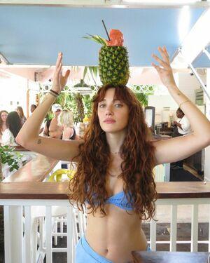 Olivia OBrien photo 361
